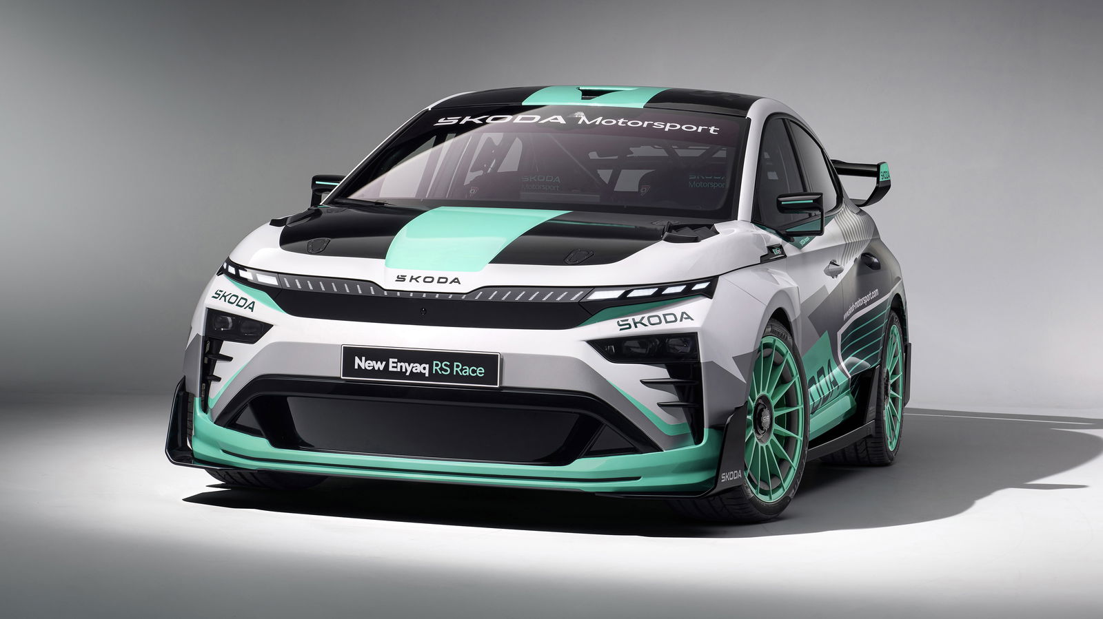 Skoda Enyaq RS Race facelift - front